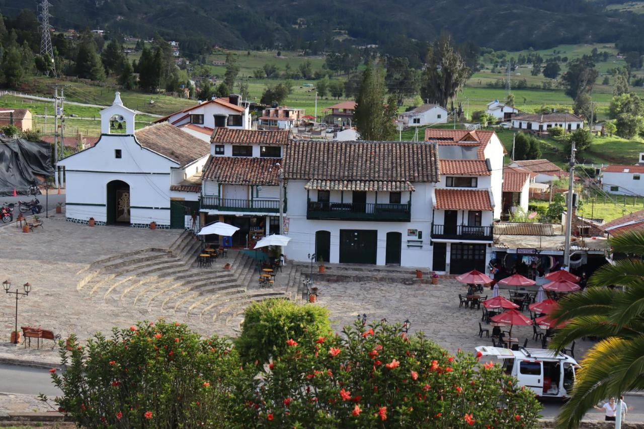 Hotel Lancers - Pantano de Vargas Paipa Exterior foto